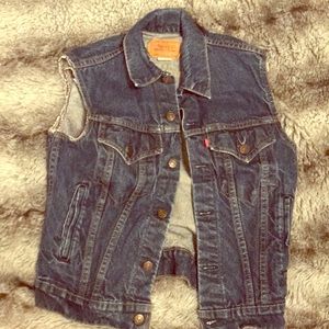 Levi jean vest